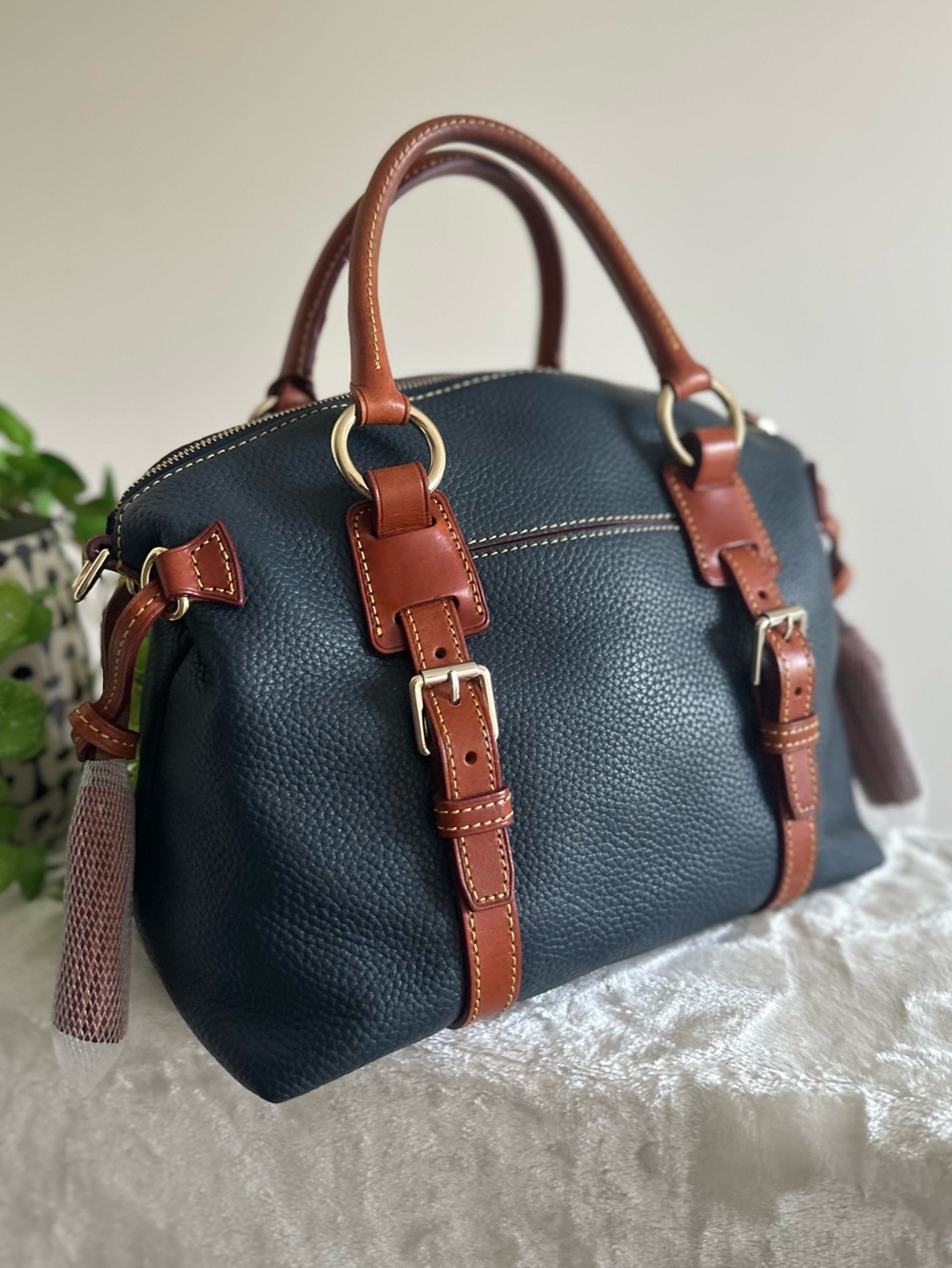 Dooney & Bourke Pebble Leather Bristol Satchel in Navy Blue EUC - Picture 2 of 15